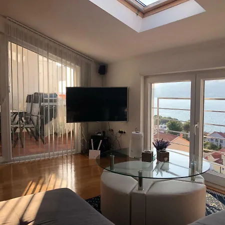 Bona Dea Seaside Apartment Trogir Exterior photo