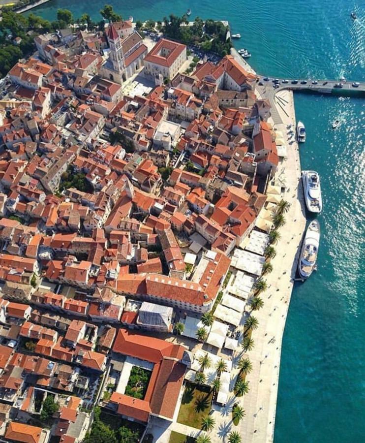 Bona Dea Seaside Traù